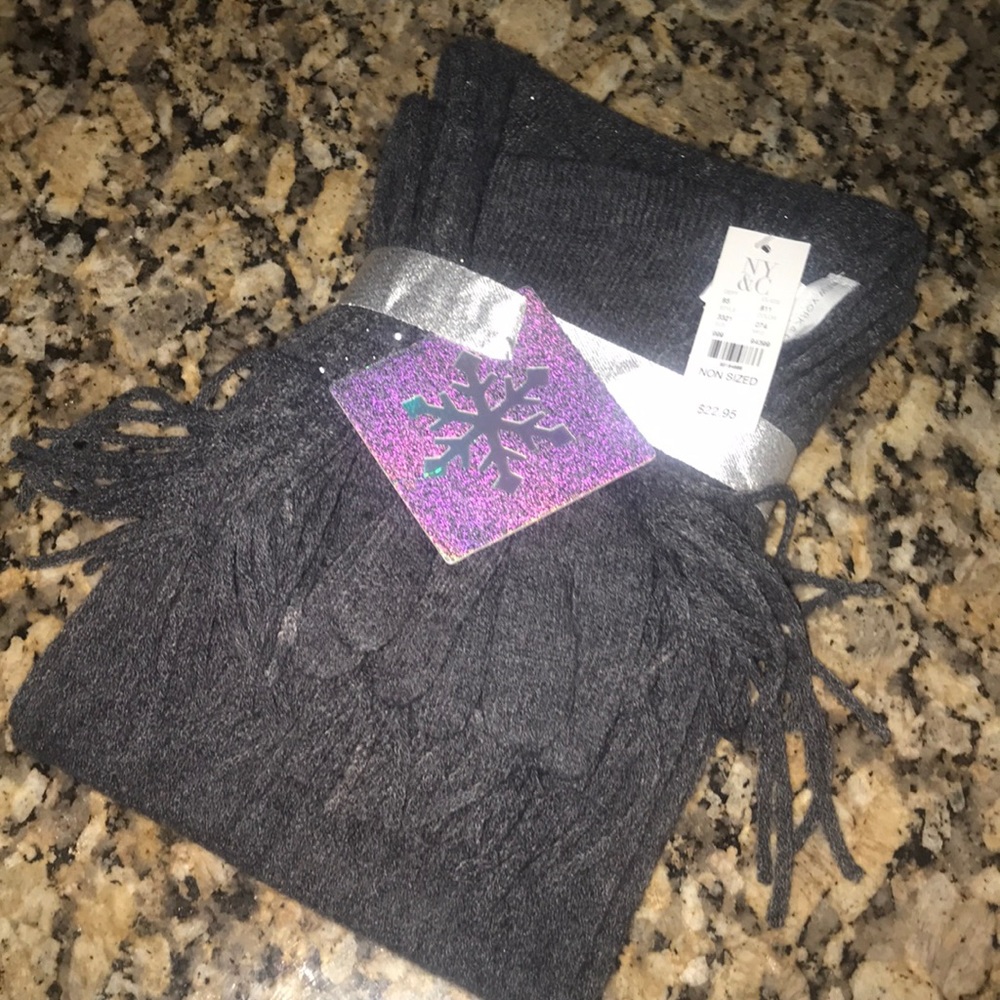 scarf and gloves gift set